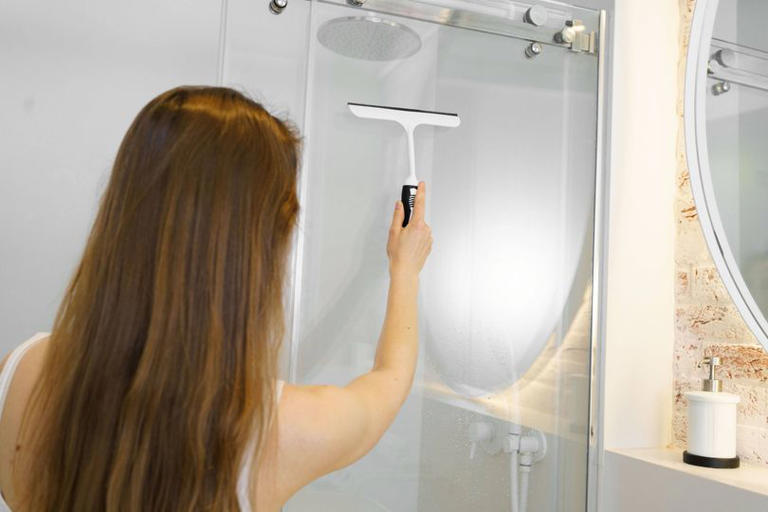 I've never seen mould in my bathroom thanks to 1 simple job I do every day