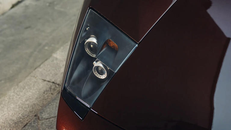 The final V12 Lamborghini with a manual is a (brown) masterpiece