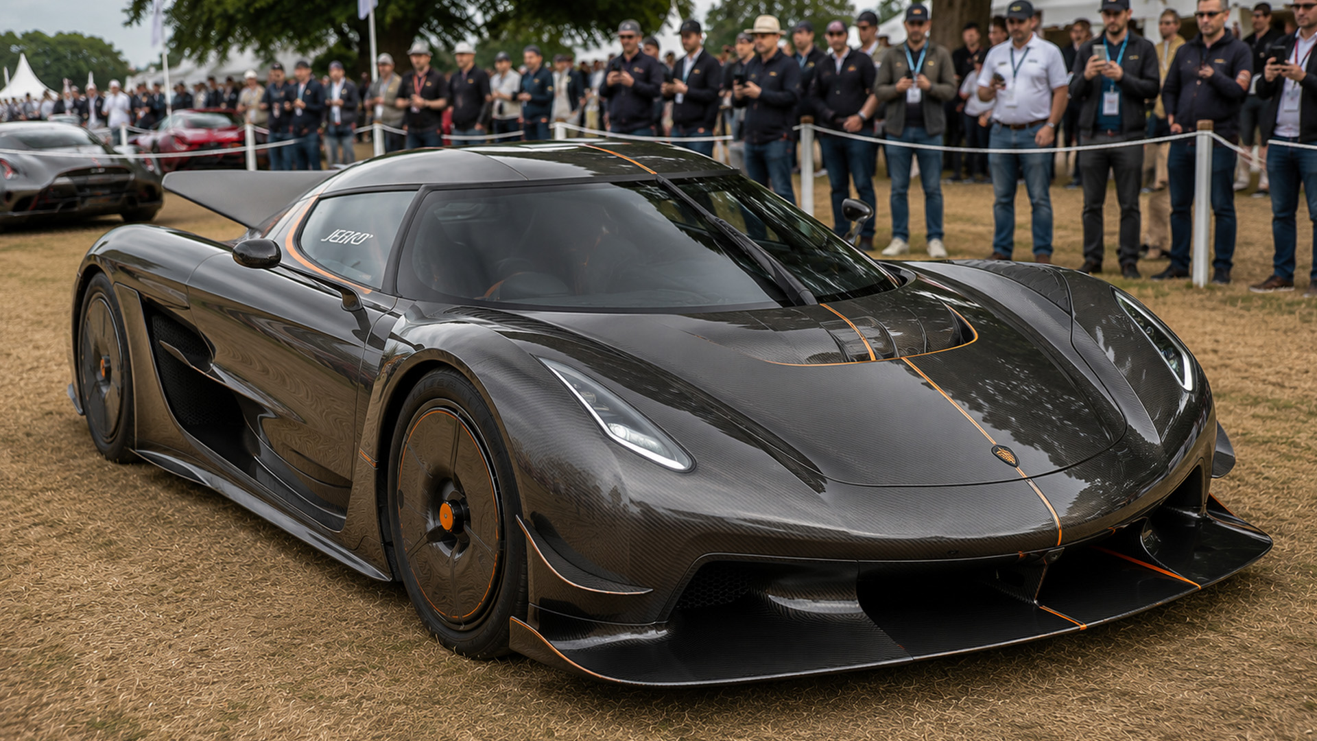 Koenigsegg Jesko Absolut displays its carbon fiber form