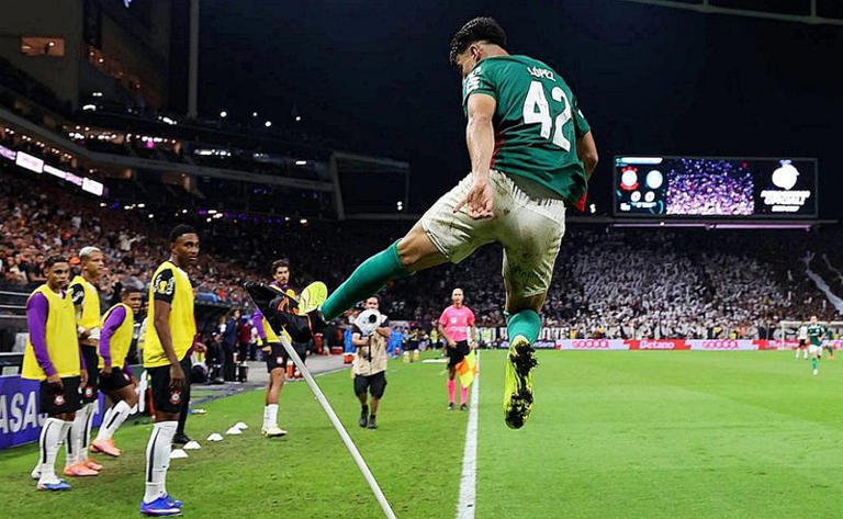 Cruz Azul prepara una millonada por el Flaco López para reemplazar al Toro Fernández, ¿nuevo goleador para La Máquina?.