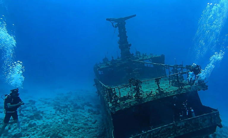 Divers followed a 200-meter trail of abandoned cannons on the Yucatán ...