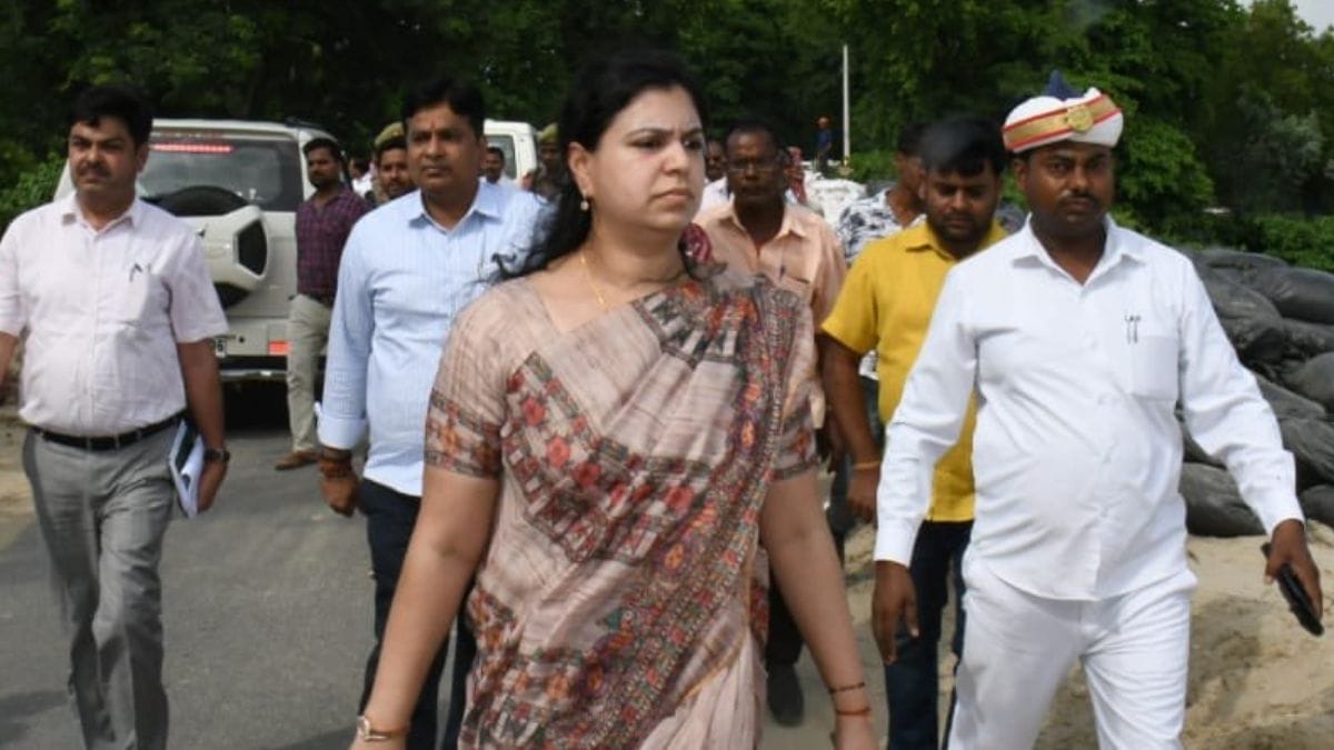 UP IAS Divya Mittal quits after 13 yrs amid political entry buzz, says ...