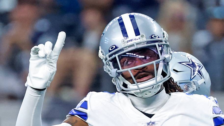 Seahawks cut Trevon Diggs amid 53-man roster deadline