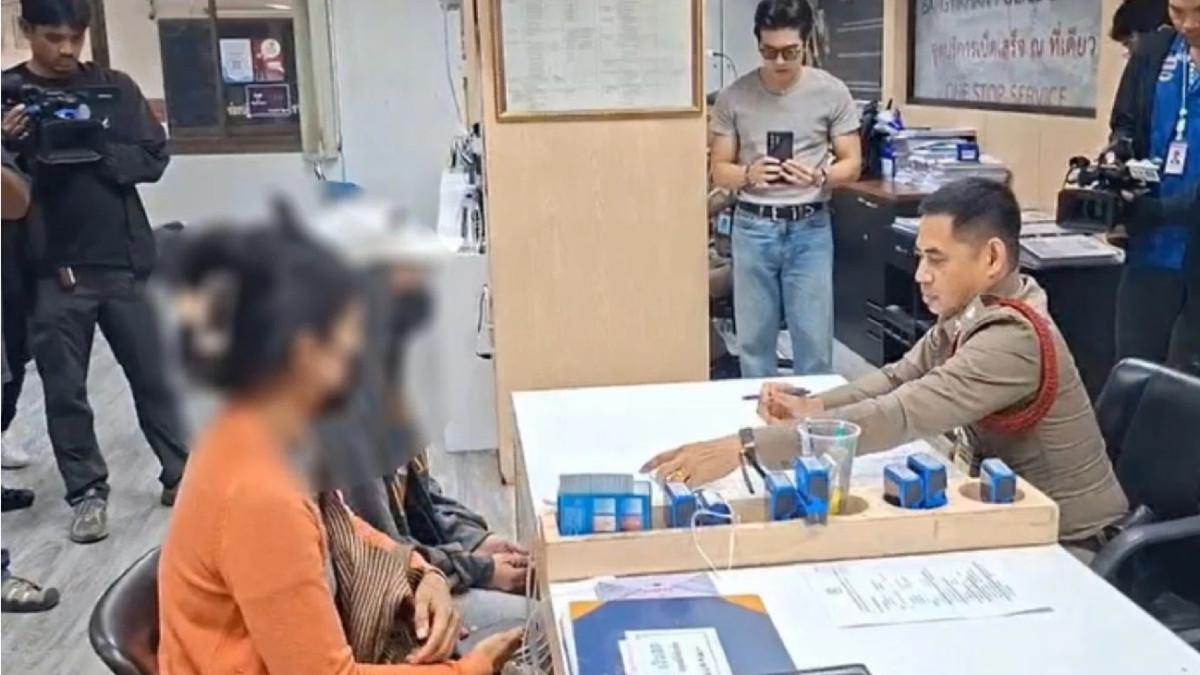 Ia pergi ke Kantor Polisi Bang Yi Khan bersama ibunya pada tanggal 28 Agustus untuk membuat laporan polisi, dengan tuduhan bahwa ia telah dipaksa untuk mencukur rambutnya dan juga telah diserang secara fisik sebelum pemotongan rambut tersebut. (stomp.sg) (TribunStyle.com)