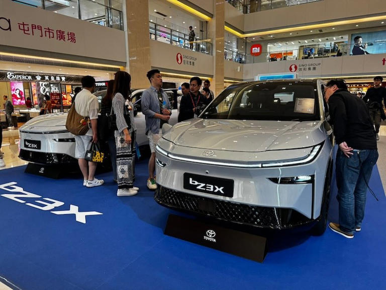 Toyota bZ3X พวงมาลัยขวาทำตลาดแล้วที่ฮ่องกง