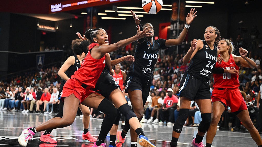 angel-reese-sets-wnba-double-double-record-allisha-gray-scores-23-as