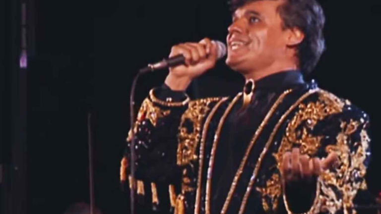 ¿Cuánto costó ver a Juan Gabriel en Bellas Artes en 1990? Esto pagaron los afortunados