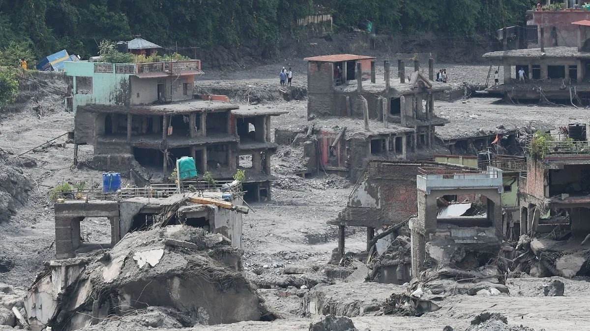 Nepal flood toll crosses 1,280; 275 Indians still missing