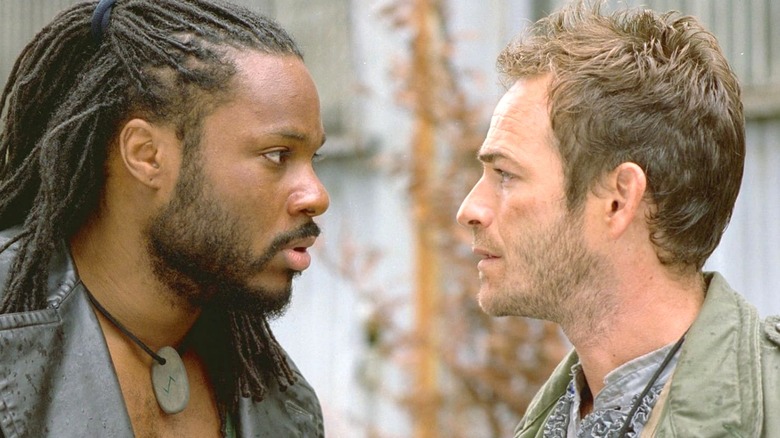 Luke Perry and Malcolm-Jamal Warner starred in a forgotten sci-fi show from Babylon 5's creator