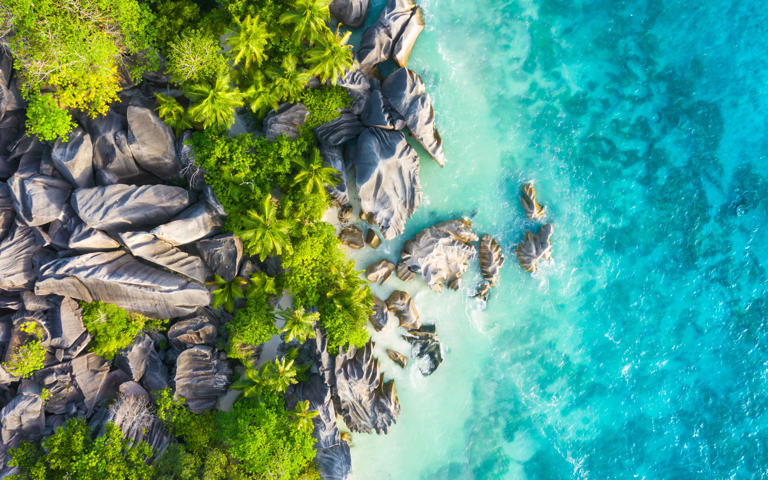 L’Anse Source d’Argent : la plus belle plage du monde aux reflets turquoise