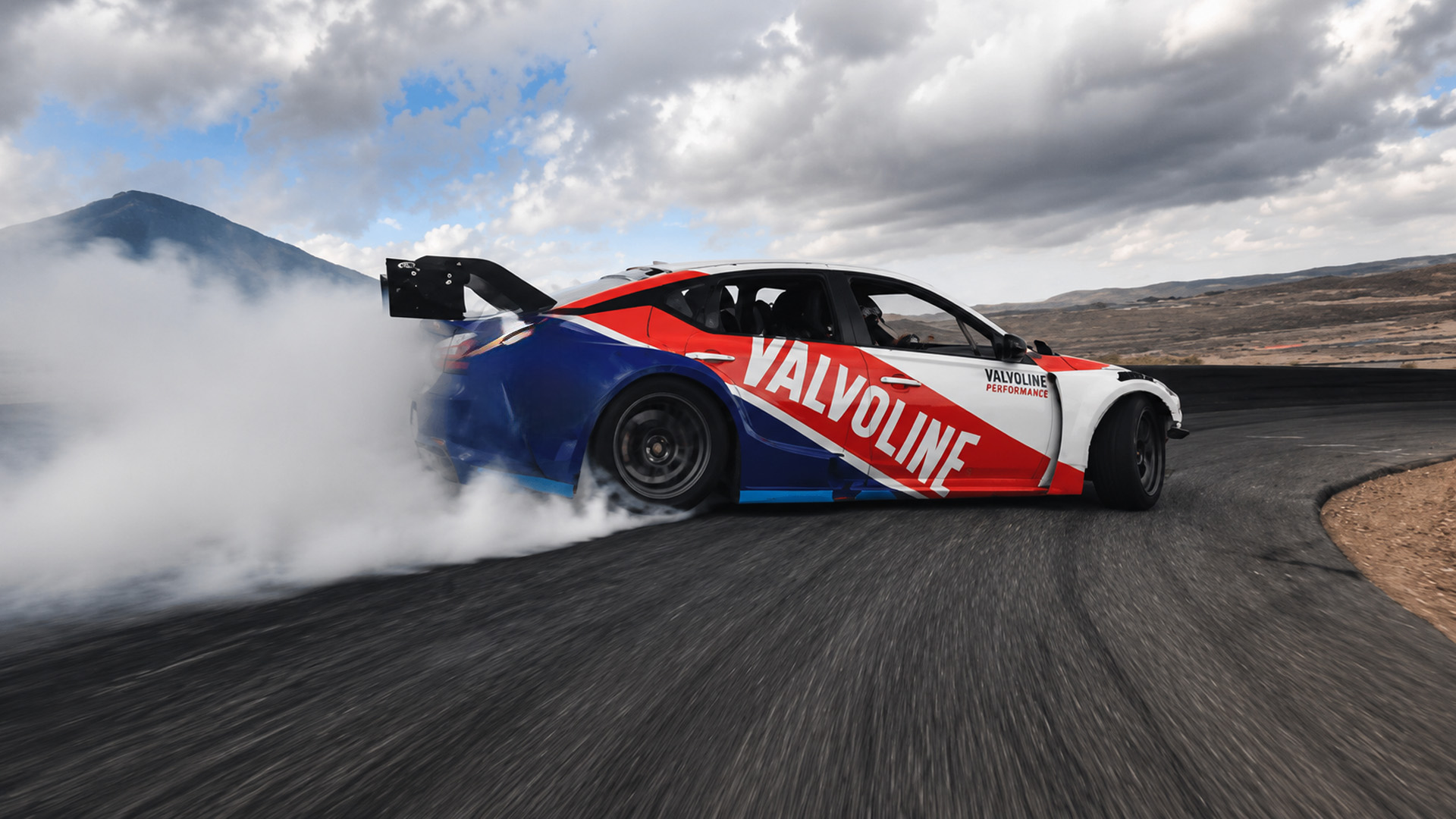 1300 HP makes this Nissan Altima unrecognizable