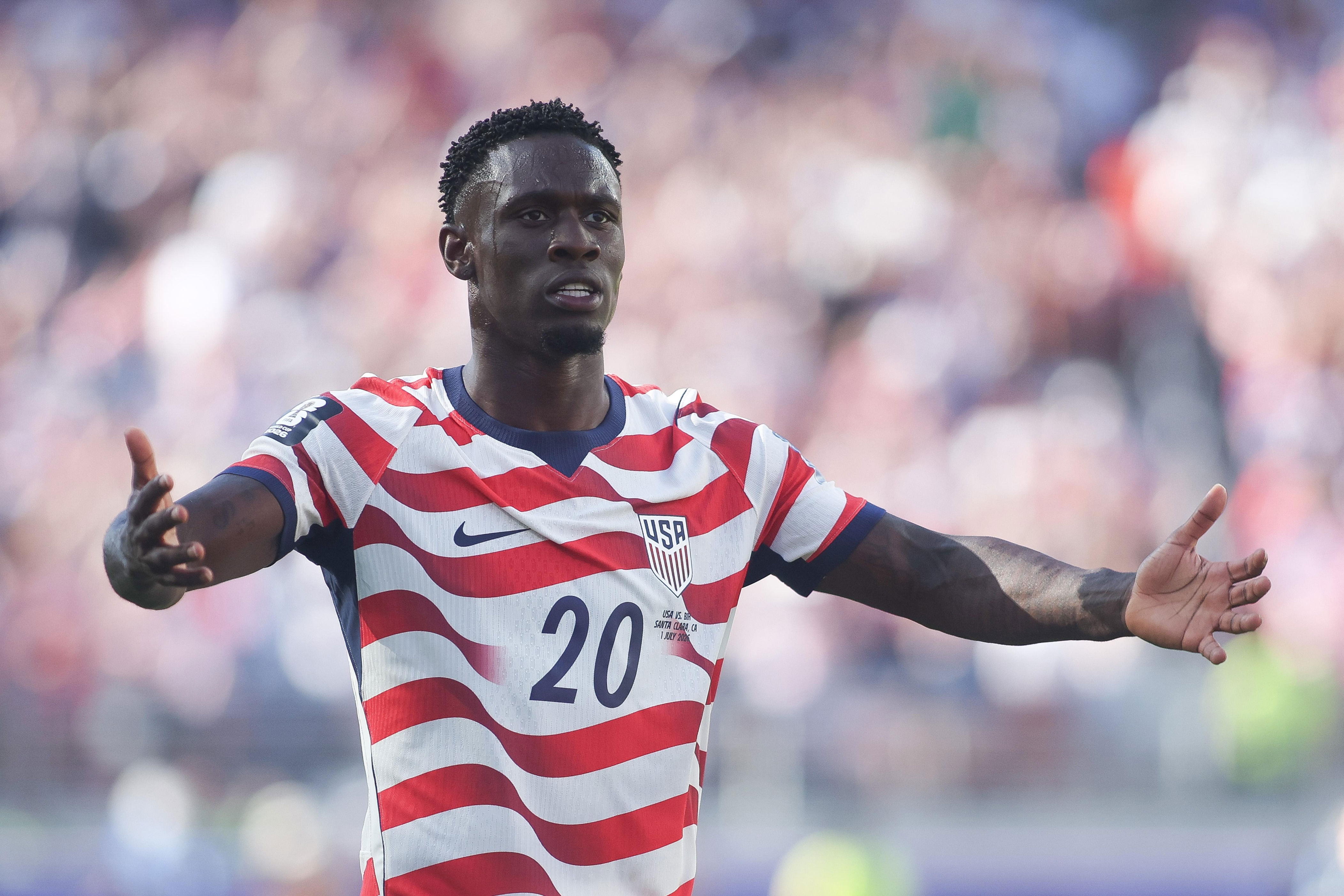 Monday's Everton news: Balogun rumours, Tete latest, Beto update