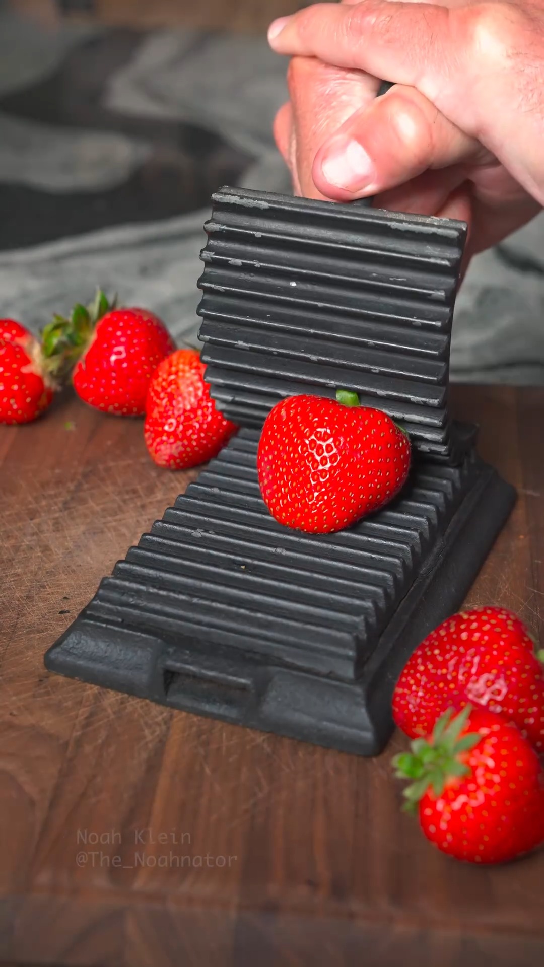 Strawberry vs. hand press test