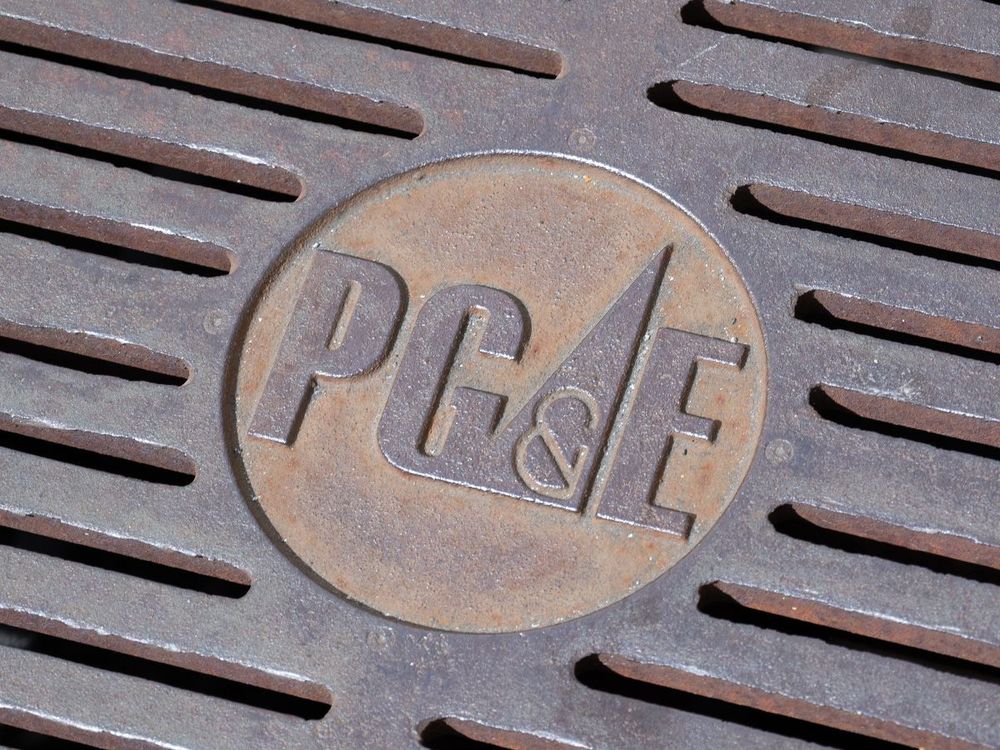 PCG, EIX stocks crash as Wall Street warns of liability exposure on ...