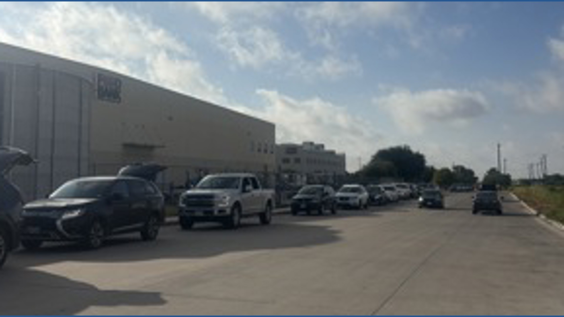 San Antonio Food Bank hosting emergency food distribution Monday