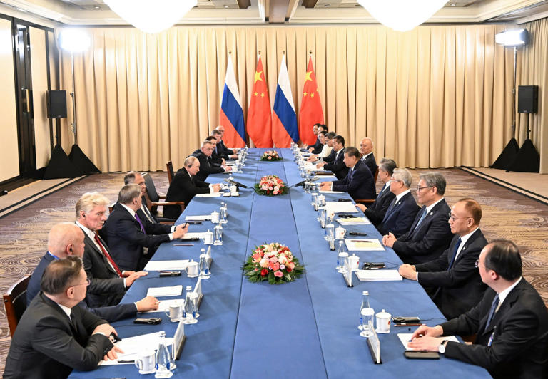 Xi, Putin vow to deepen strategic ties after Shanghai Cooperation ...