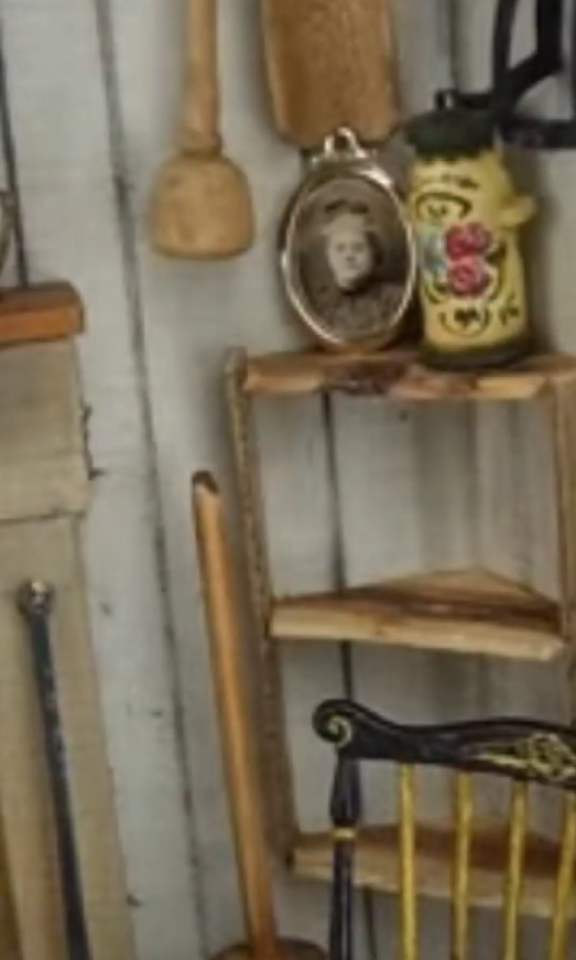 A better DIY solution for miniature dollhouse projects