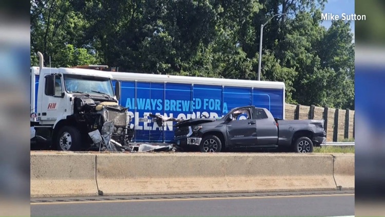 9-vehicle crash on I-291 in South Windsor sends 8 people to the hospital