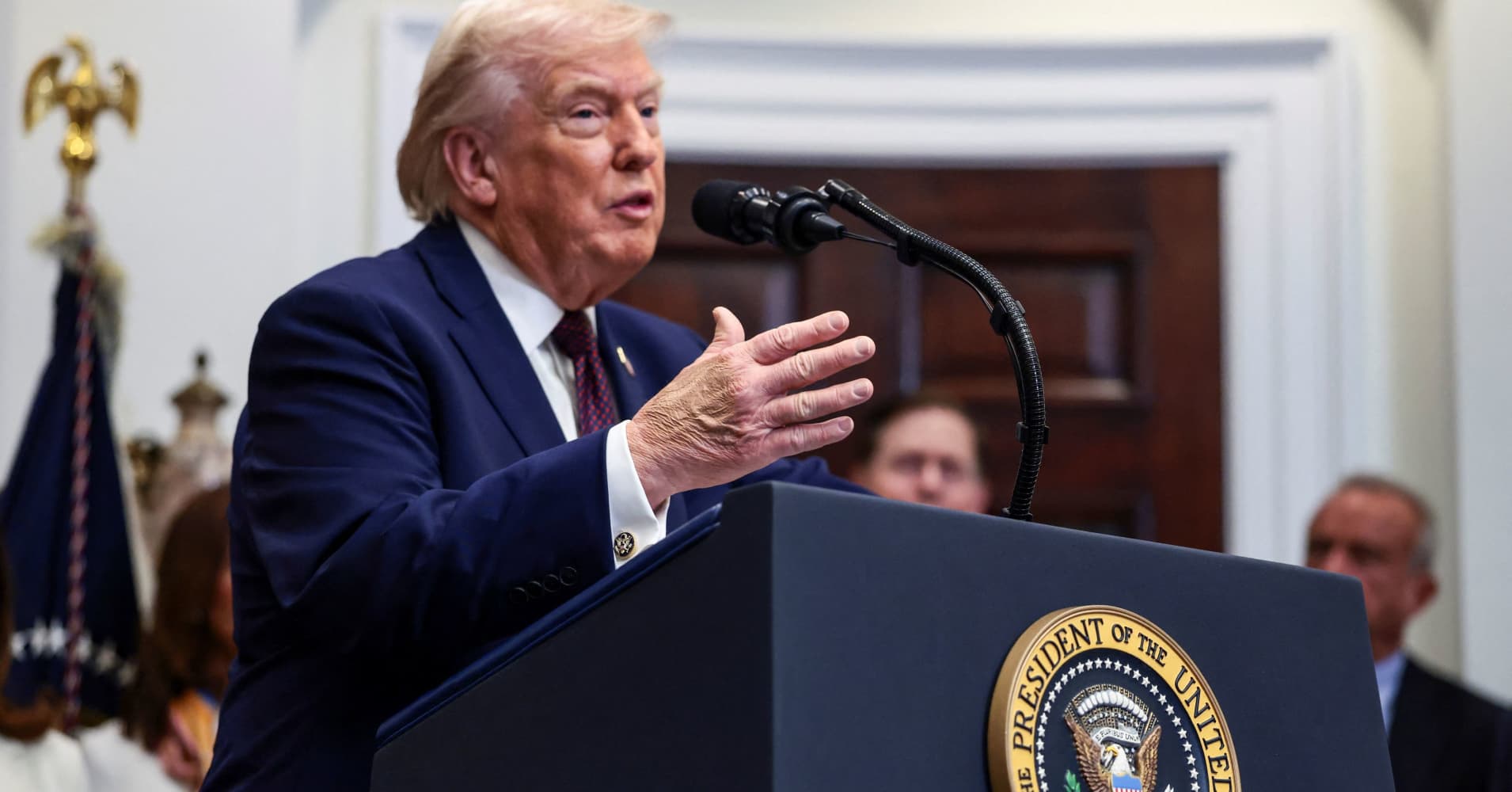 Trump strikes new drug pricing deals with nine midsized drugmakers