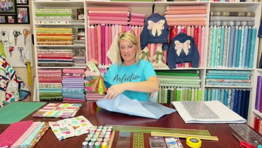 How to make a beautiful Dresden plate quilt block