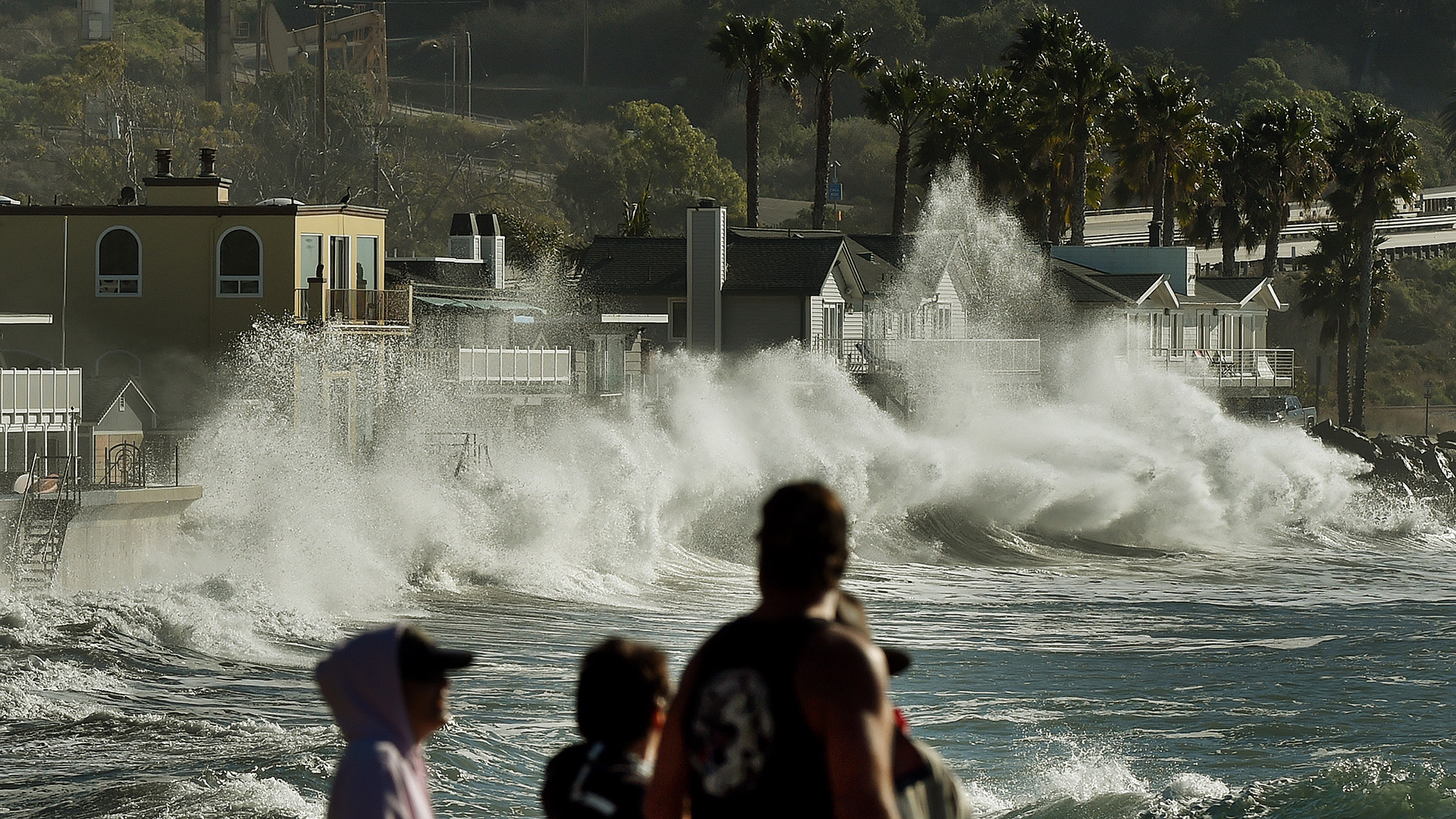 Two giant warming patterns are brewing in the Pacific and warping US ...