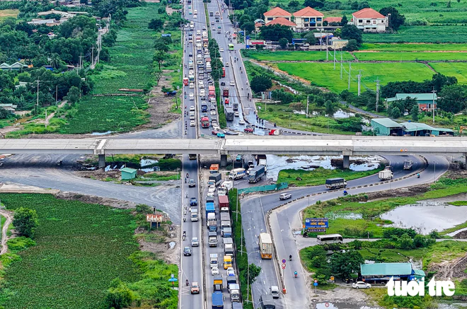 Bạn đọc chúc mừng TP.HCM tăng tốc ba đường vành đai, mong làm xong sớm