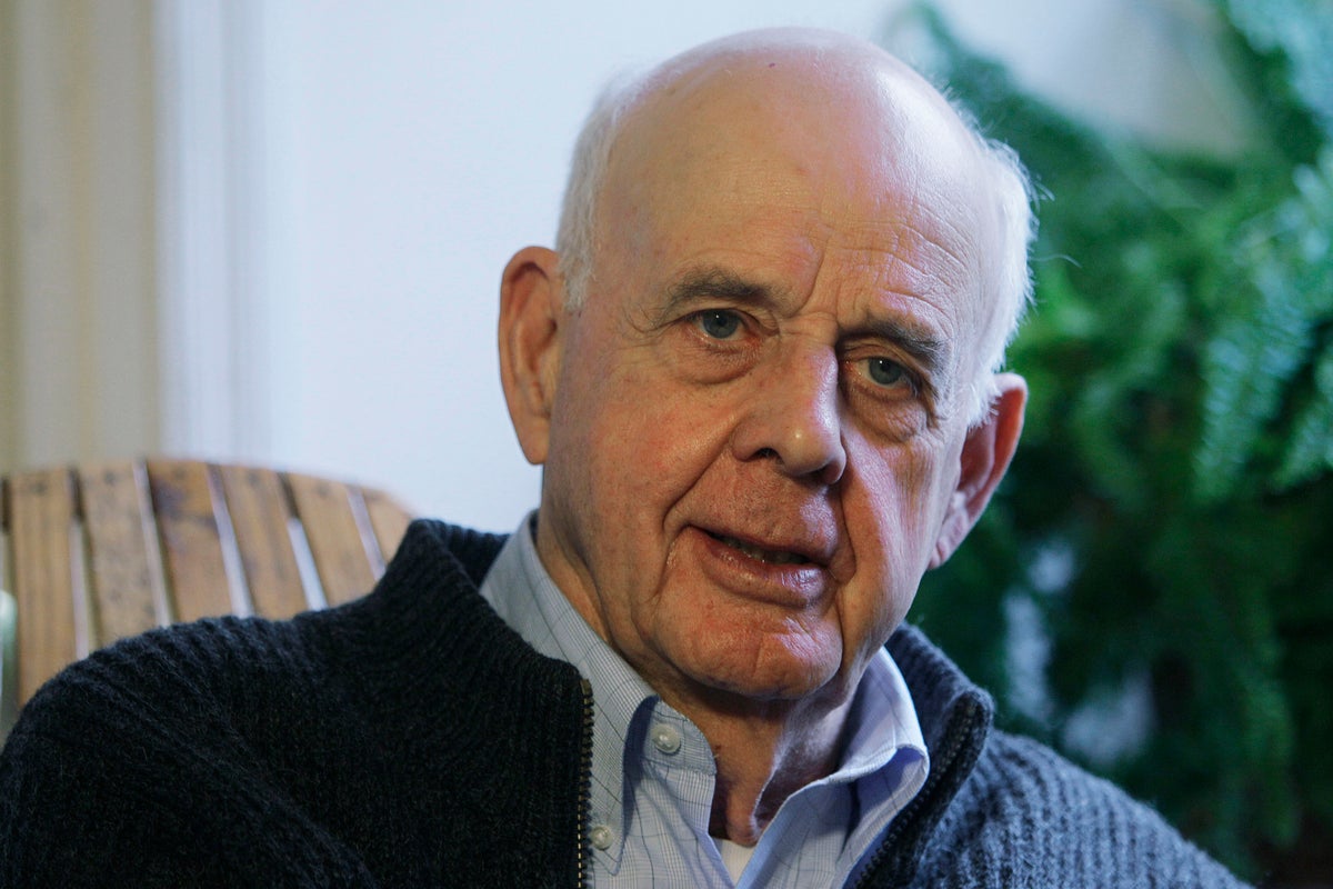 Wendell Berry: Celebrated author and environmentalist dies aged 92