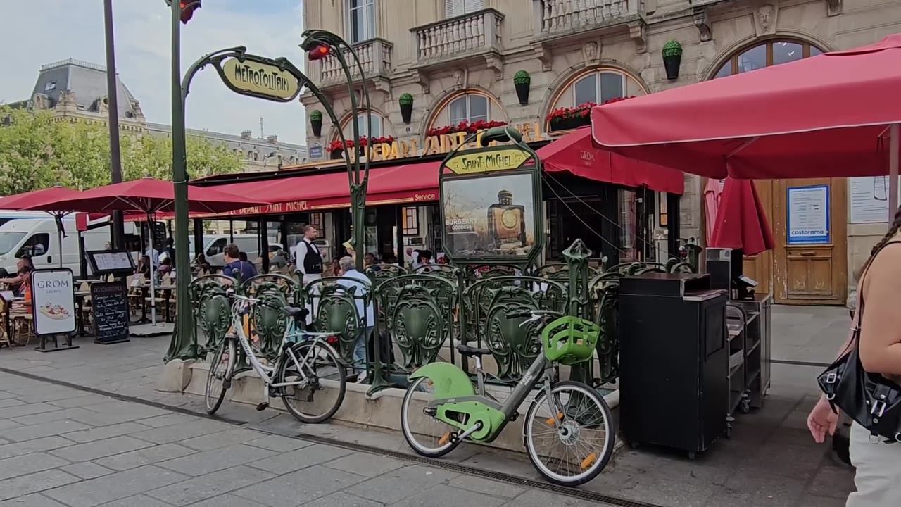 A viral video claimed Paris restaurants target Americans... they went ...
