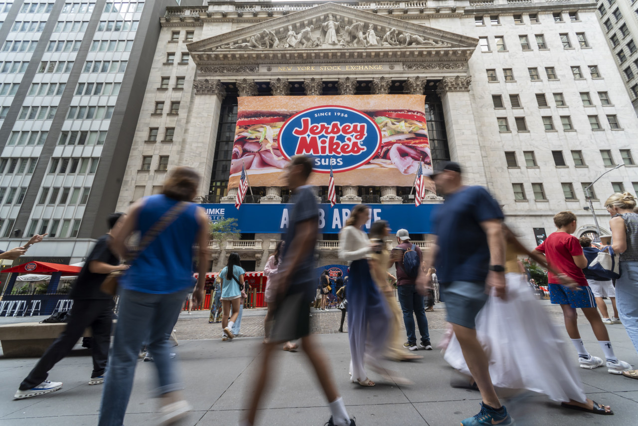 Jersey Mike's is winning the sandwich war. It still needs to win over Gen Z.