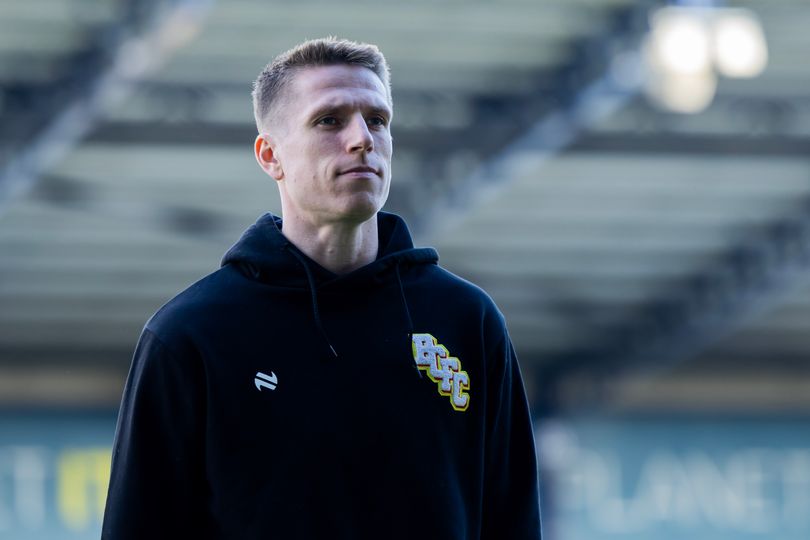 Emil Riis close to deadline day Bristol City exit as striker nears ...