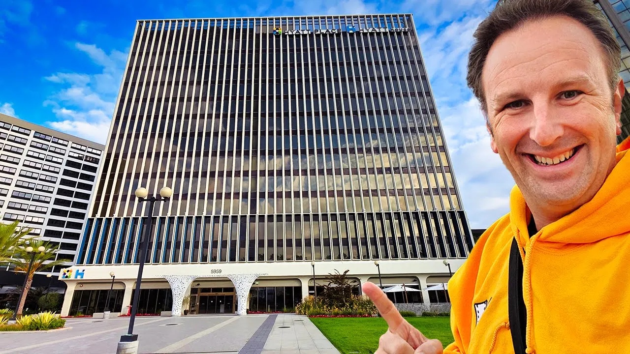 Hyatt put two different hotels in the same building... here’s the ...