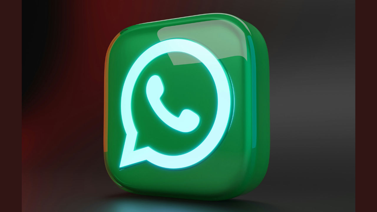 whatsapp-may-soon-warn-you-about-unofficial-web-clients-what-it-means