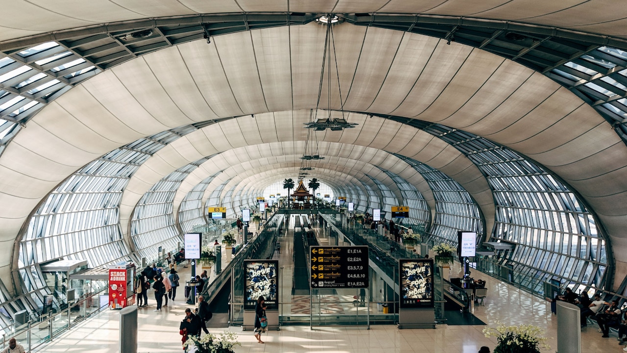 Planning a holiday trip? Google reveals the best time to book flights
