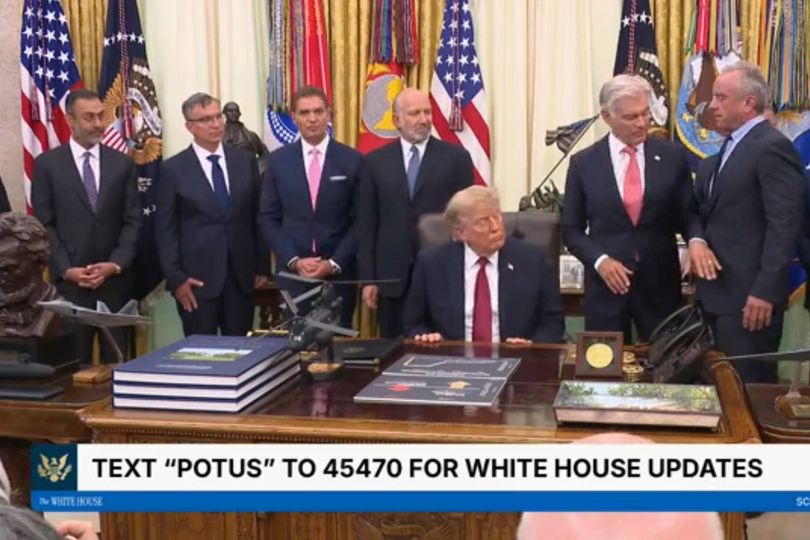donald-trump-sleeps-as-fuming-rfk-jr-and-dr-oz-nearly-fight-trying