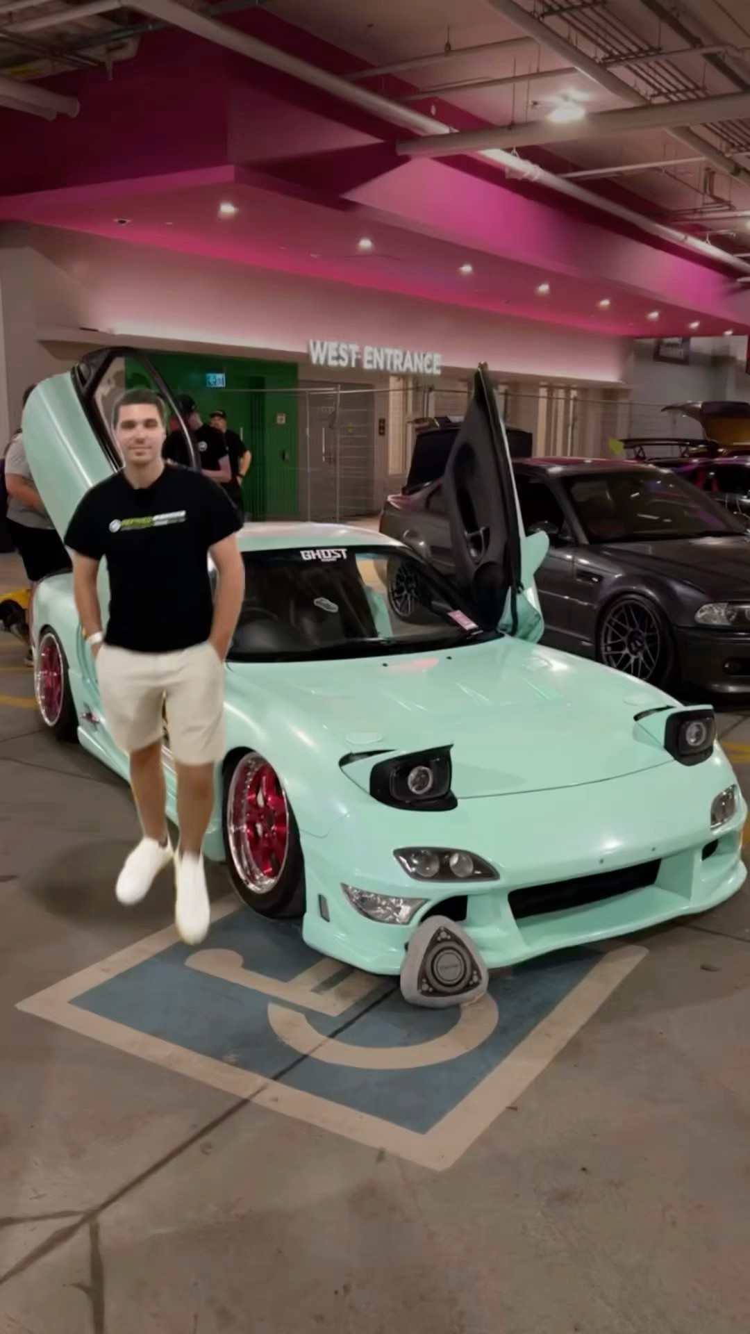 This custom RX7 brings back classic tuning culture