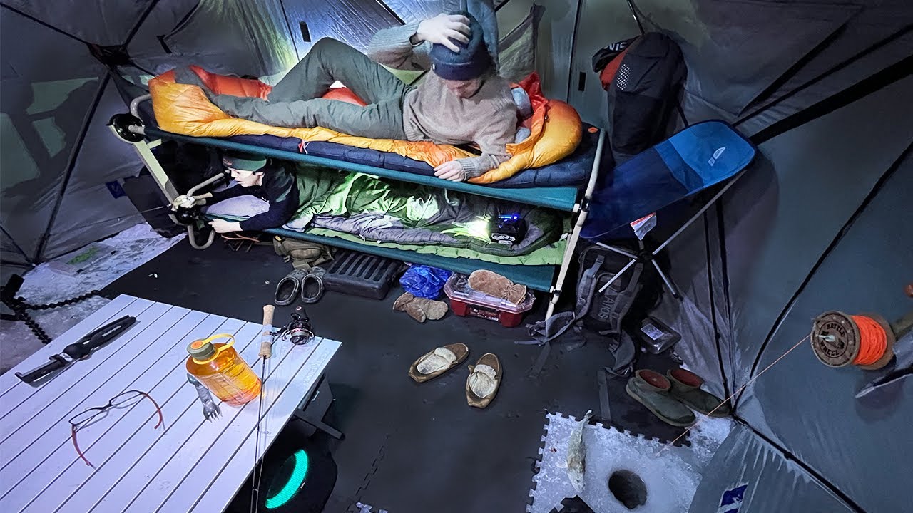 Bunk bed ice camping in -5 degrees