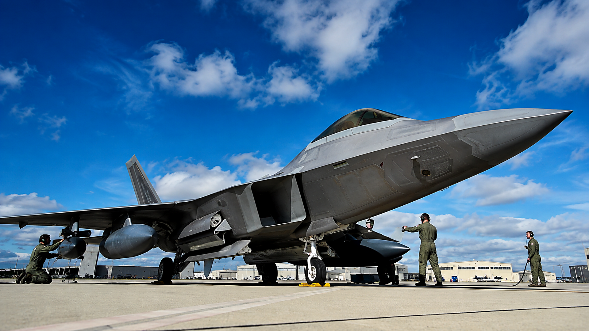 The F-22 Raptor's new stealth pods and infrared sensors that are ...