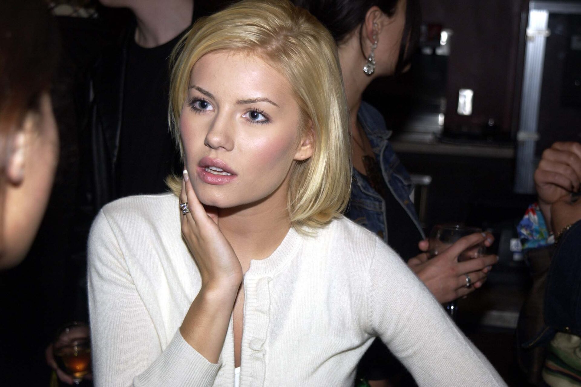 looking-for-elisha-cuthbert-actress-of-the-2000s