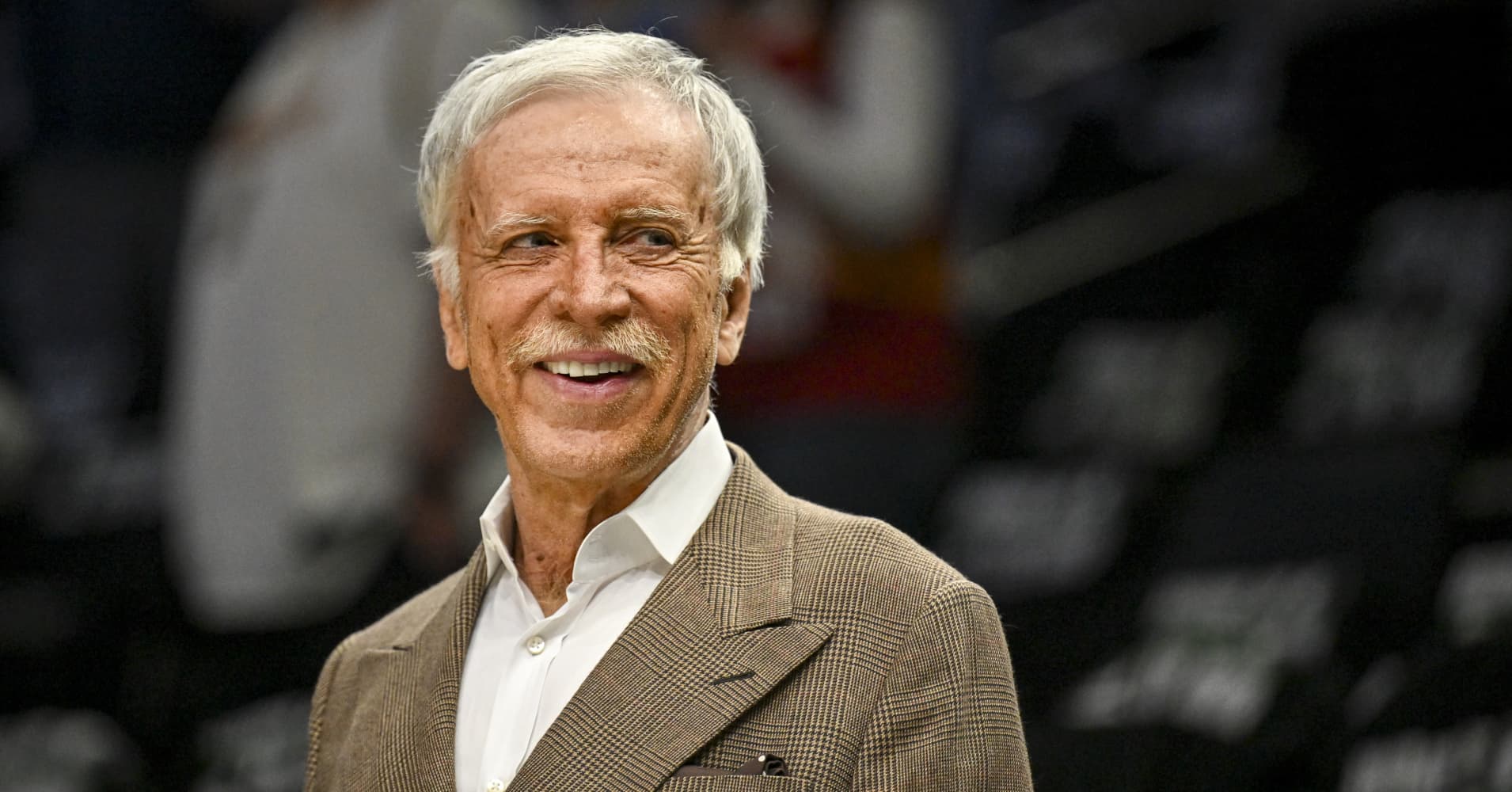 Stan Kroenke agrees to buy MLB's Angels, valuing team and regional ...