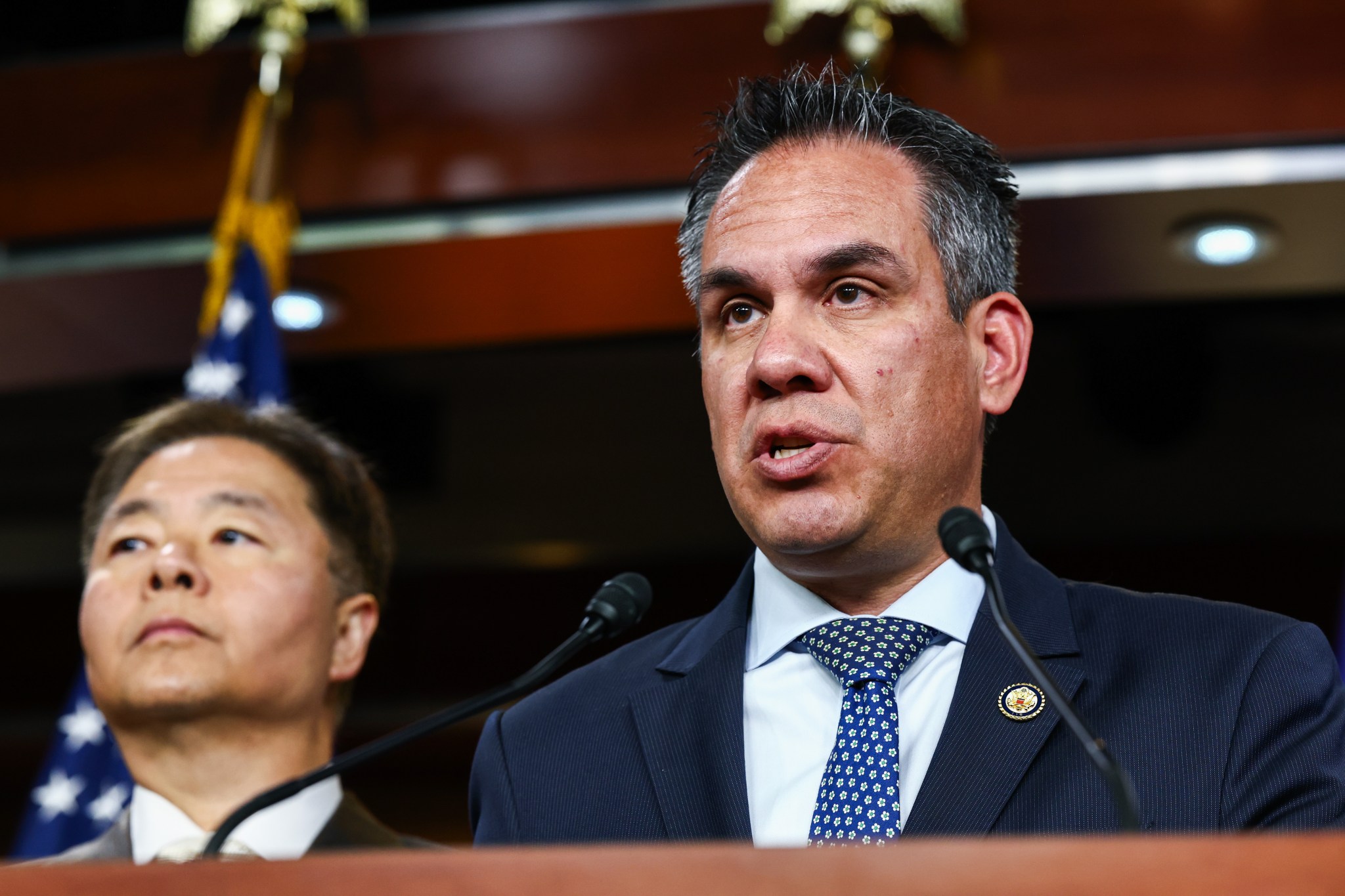 Democratic leaders explain Democrats’ anti-socialism resolution as DSA ...