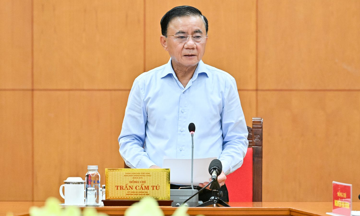 Ban Bí thư yêu cầu các cơ quan trong hệ thống chính trị bố trí người phát ngôn