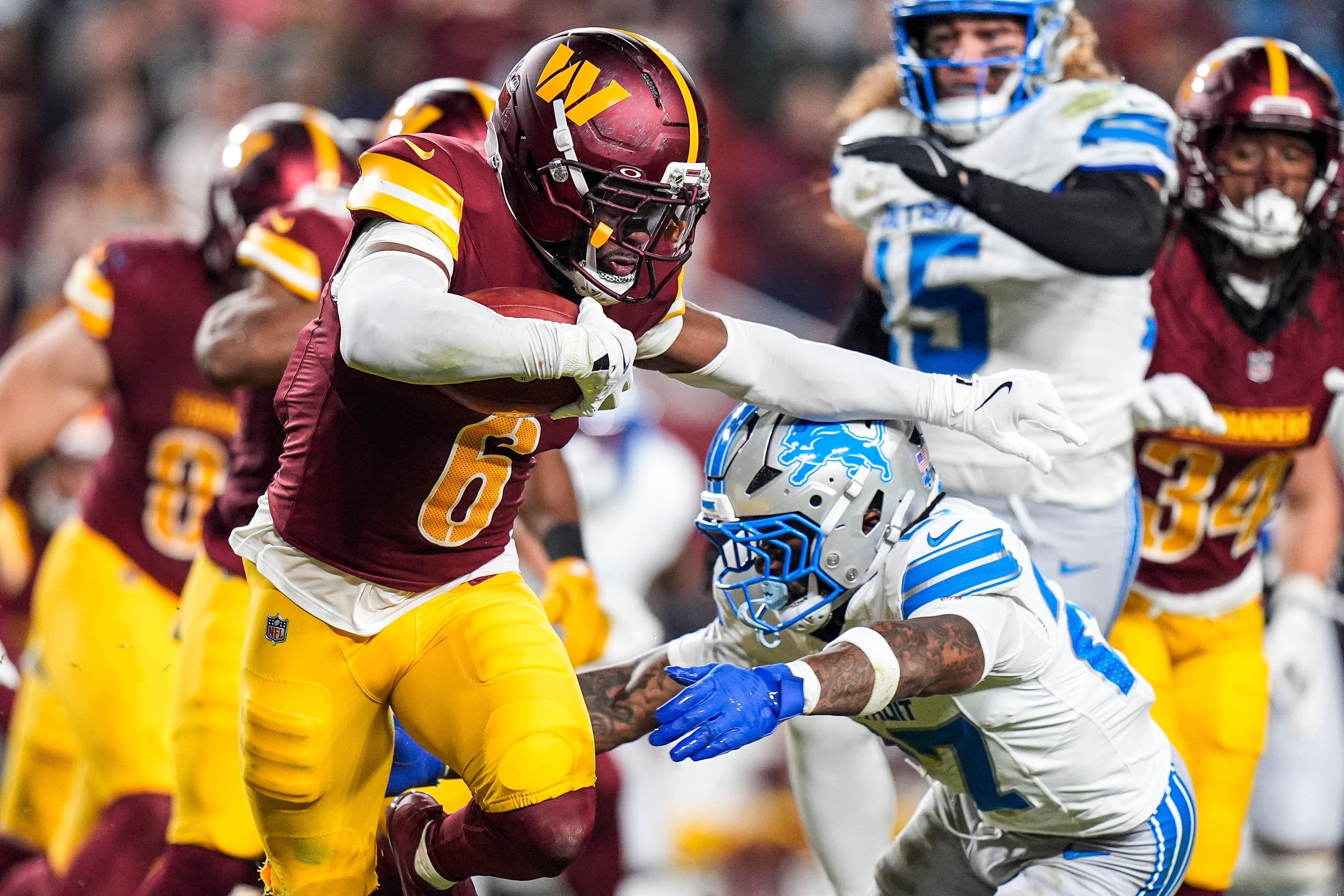 Browns roster changes: 8 moves on Tuesday, including practice squad ...