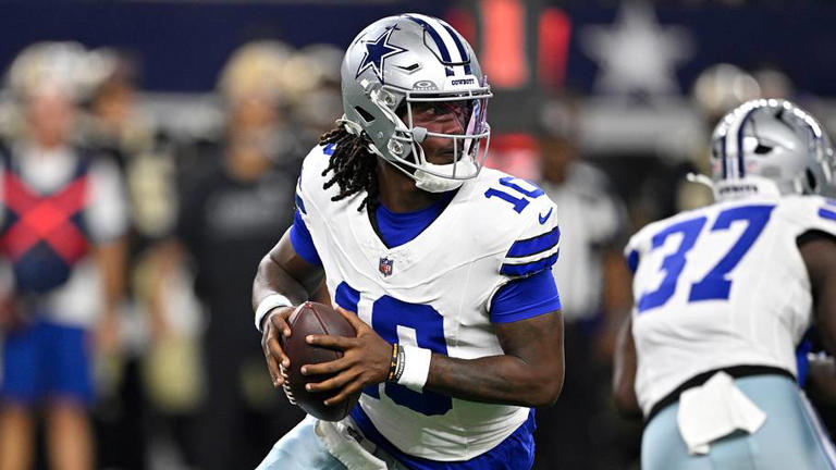 Joe Milton clears first huddle for potential Dallas Cowboys return