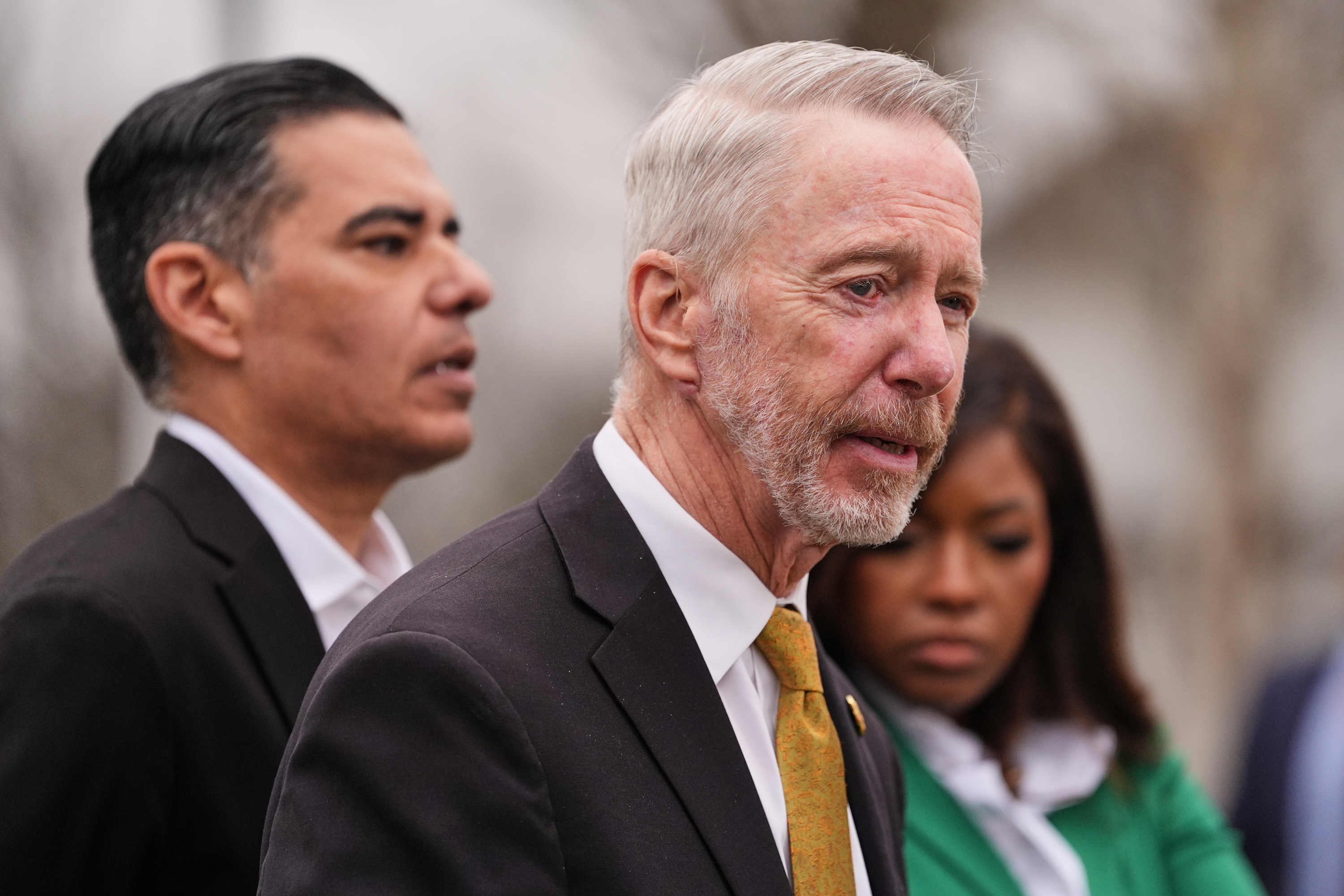 Longtime House Democrat wins tough race in Massachusetts: Live updates