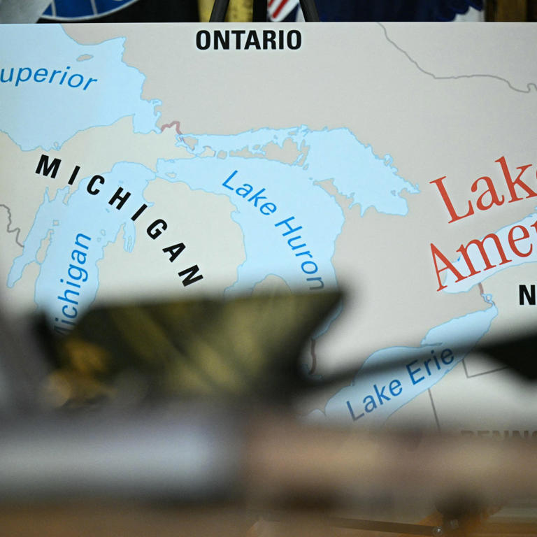MapQuest hits No. 1 on App Store after refusing to rename Lake Ontario