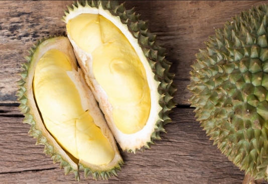 Đây là loại sầu riêng cao cấp nhất ở Thái Lan và thường được dùng làm quà biếu. Trong số các loại sầu riêng Nont, có hai loại nổi bật: loại đắt nhất, sầu riêng Kanyao và loại có giá cả phải chăng hơn một chút là sầu riêng Mon Thong. (Ảnh: Dutatv)