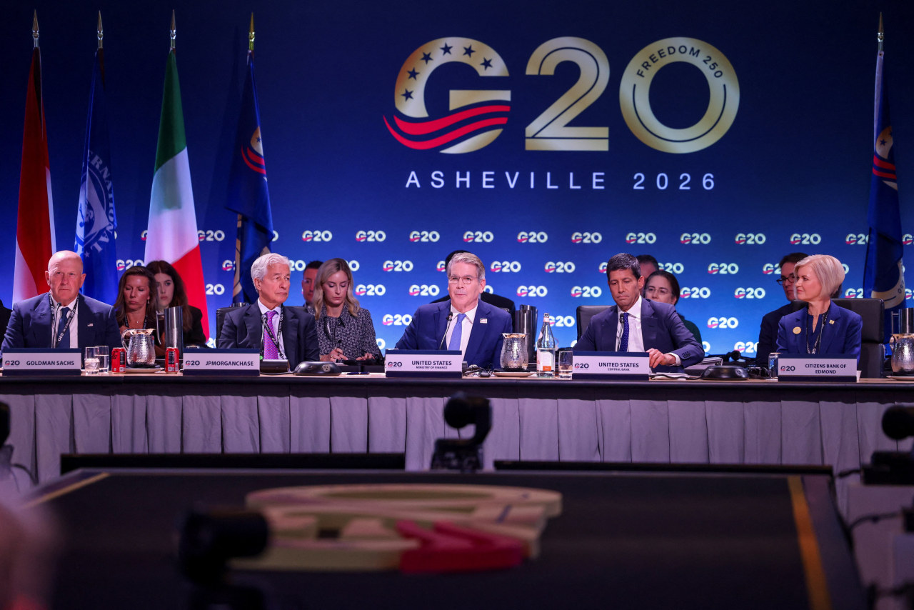 G-20 squabbling overshadows summit as global bond markets strain