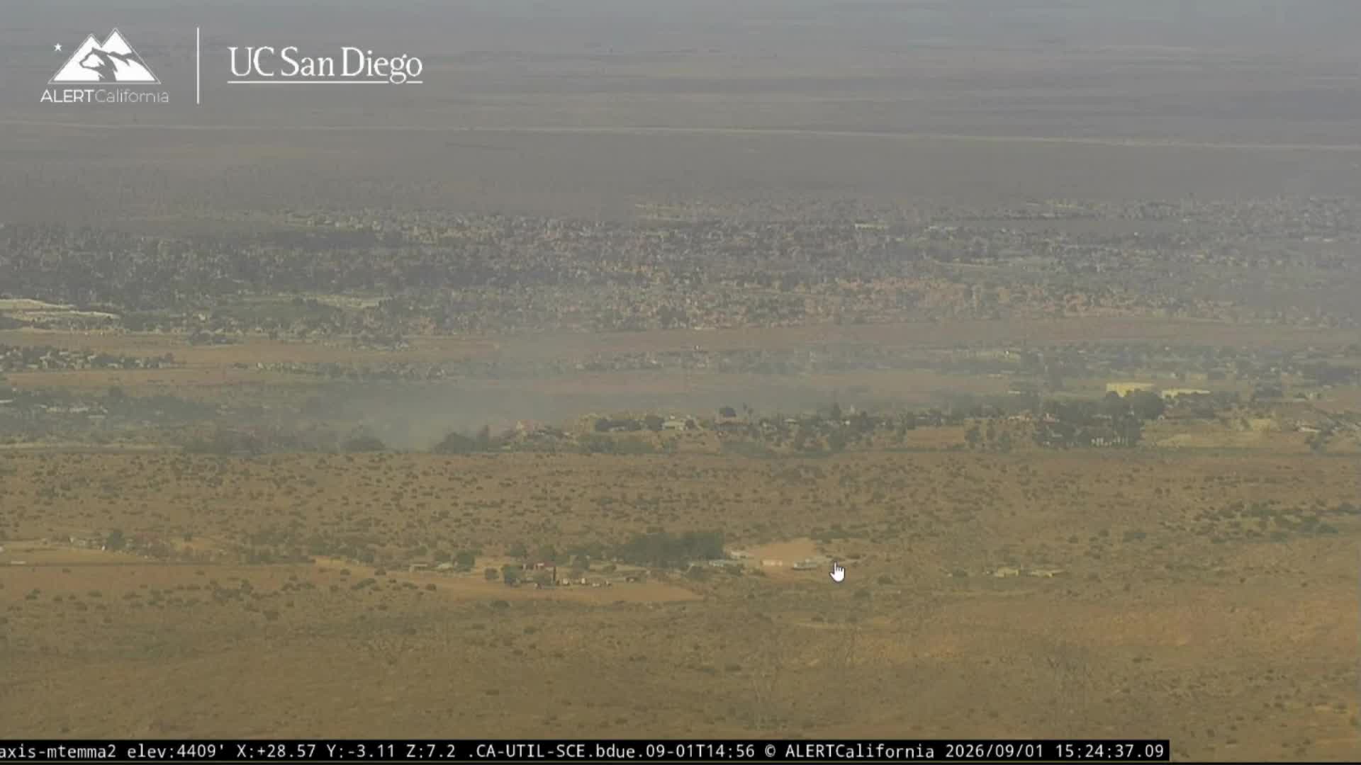 Brush fire burns in Palmdale