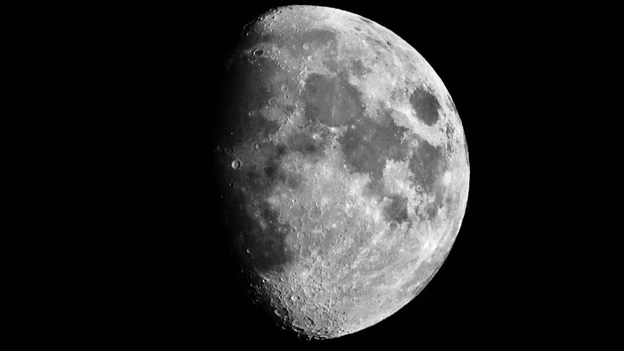 Ask Ellen: If Earth's shadow isn't the cause of moon phases, what is?