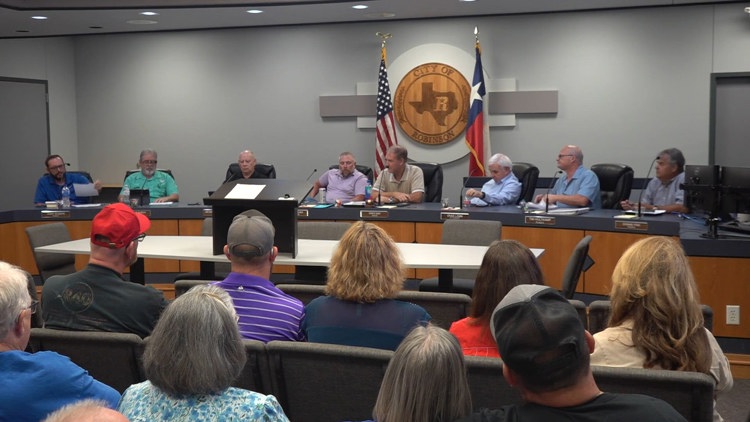 'We're done with the license plate readers' | Robinson City Council votes unanimously to end Flock camera agreement